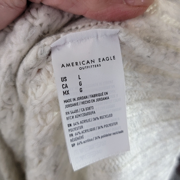 American Eagle Oversized Knit V Neck Light Gray Melange Sweater Large NWT - Picture 7 of 16